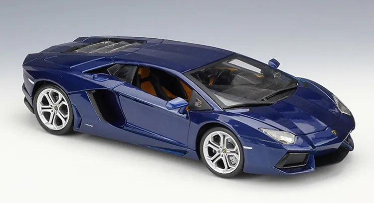 1:18 Lamborghini Aventador LP700-4 del 2013 