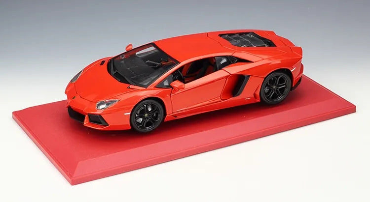 1:18 Lamborghini Aventador LP700-4 del 2013 