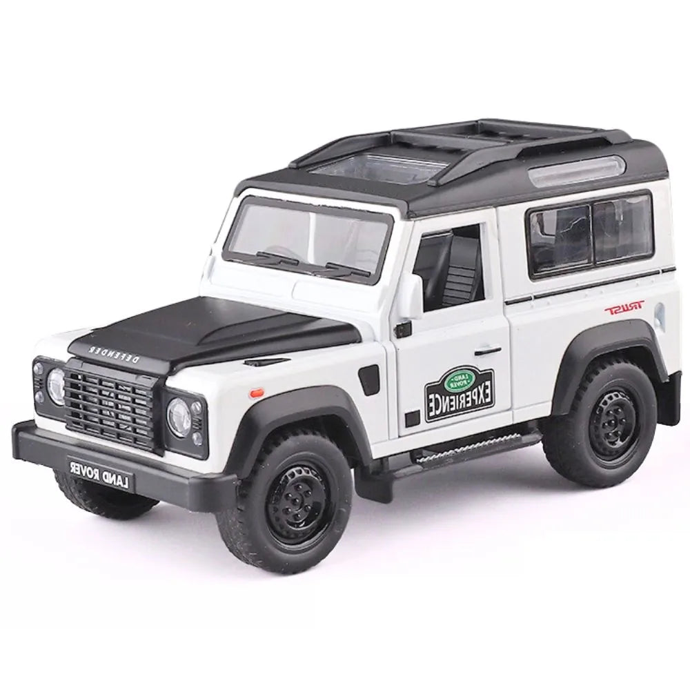 1:32 Land Rover 2009 Defender Fire