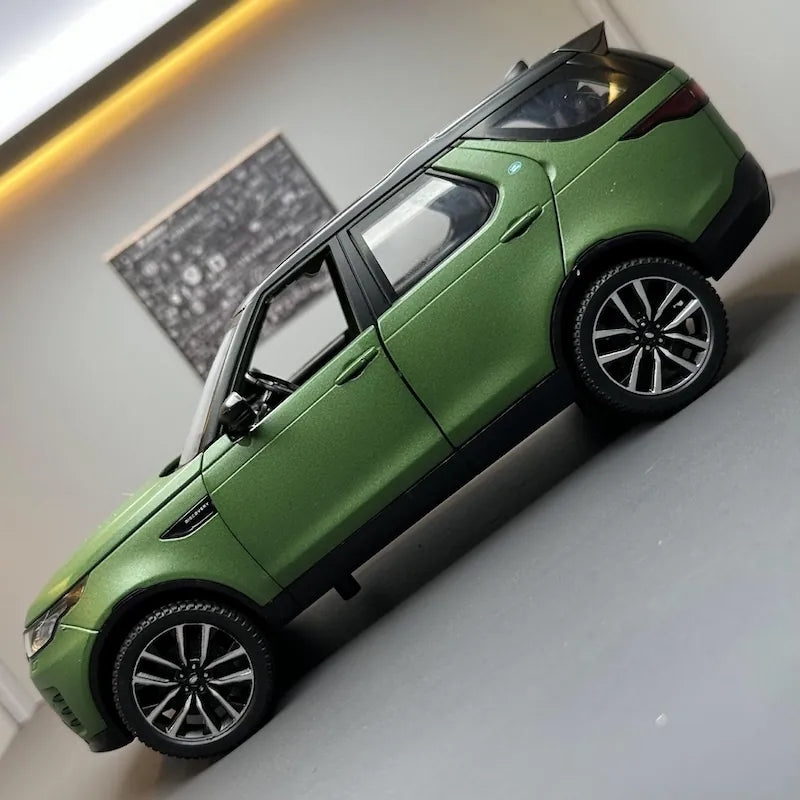 1:24 Land Rover Discovery R-Dynamic SE 2018 