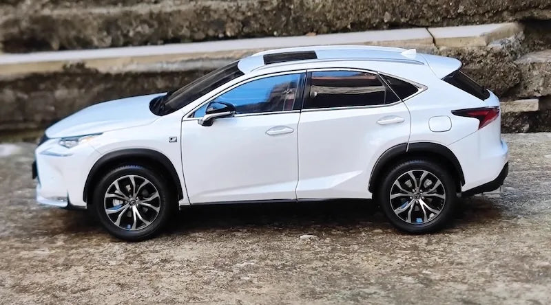 1:18 Lexus 2014 NX 200t Die Cast Model Car