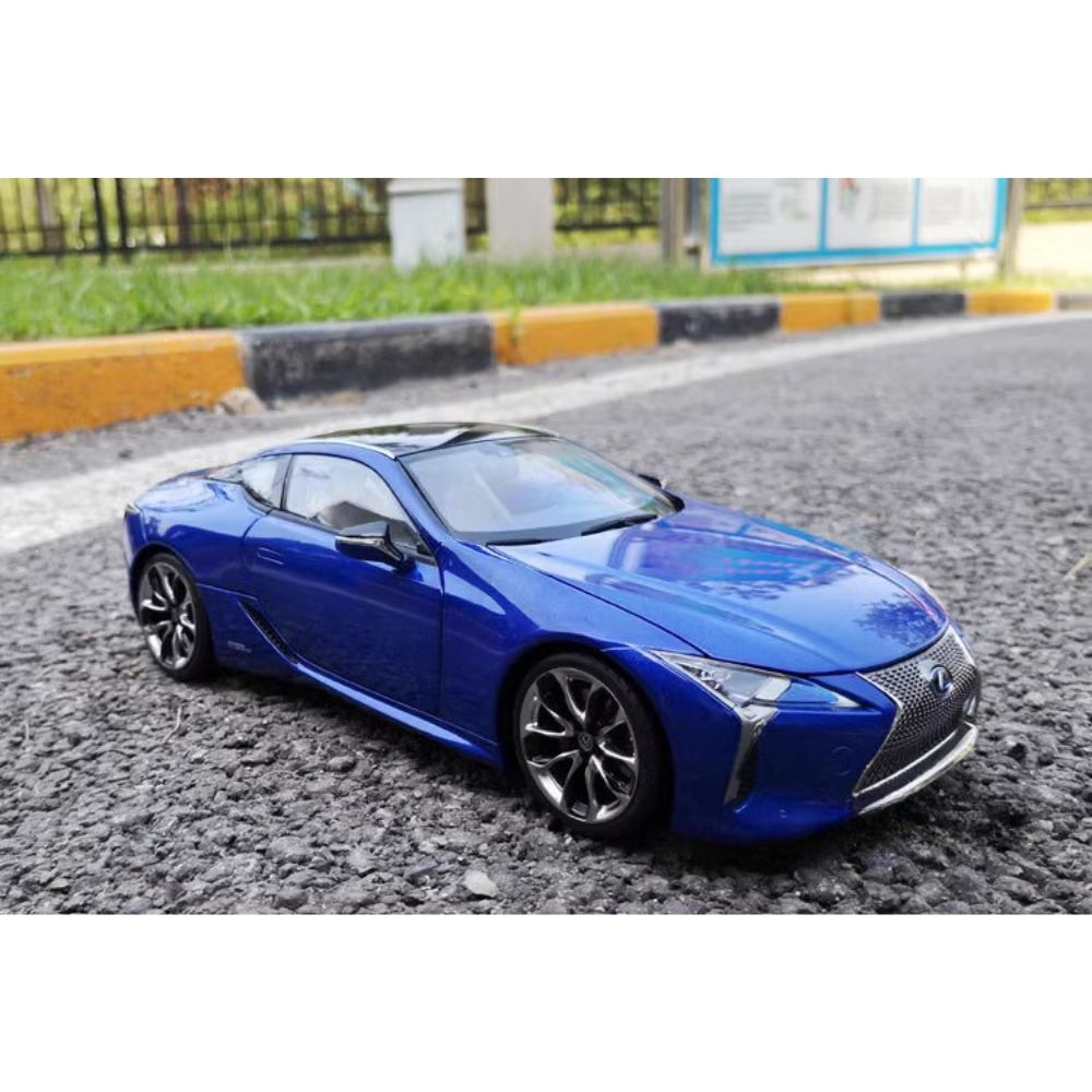 1:18 Lexus 2016 LC 500h Die Cast Model Car