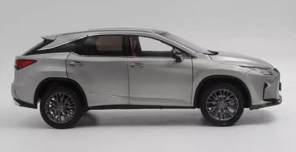 1:18 Lexus 2016 RX 200t Die Cast Model Car