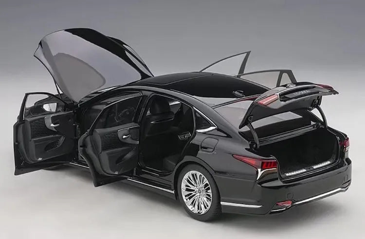 1:18 Lexus 2017 LS 500h