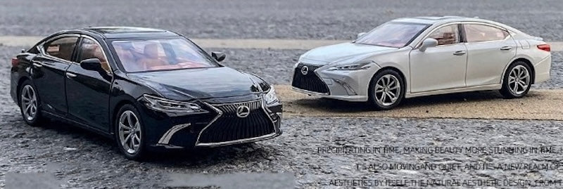 1:24 Lexus 2018 ES300h Die Cast Model Car