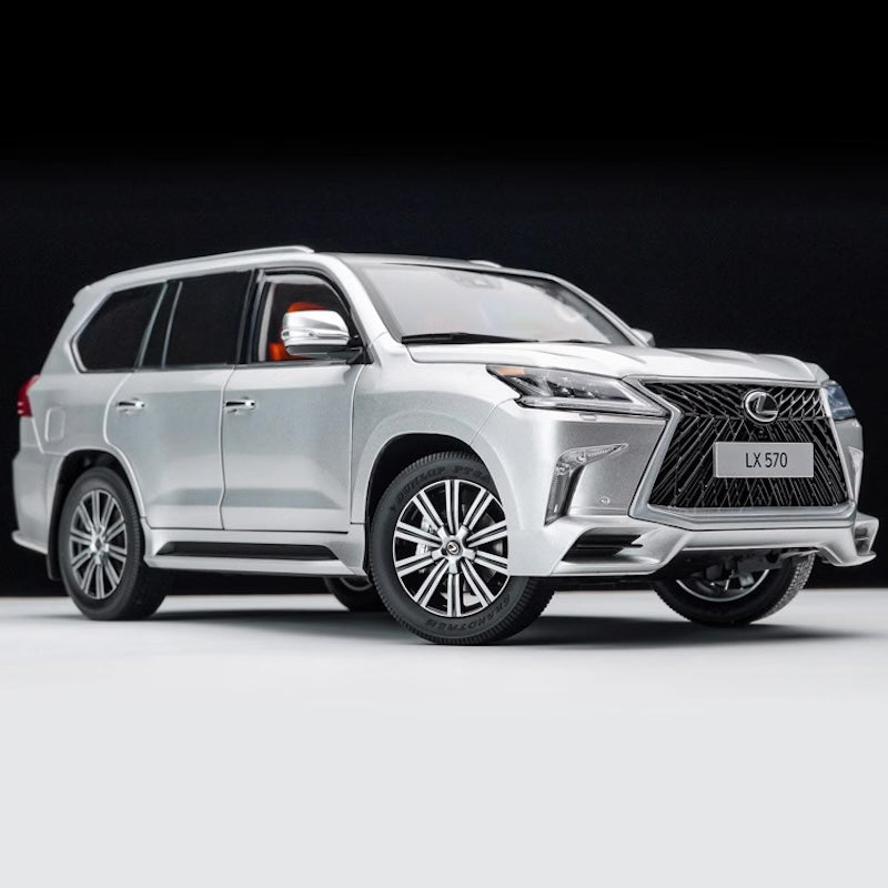 1:18 Lexus 2018 LX 570 Die Cast Model Car