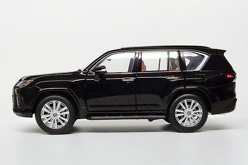 1:32 Lexus 2018 LX570 F Sport Die Cast Model Car