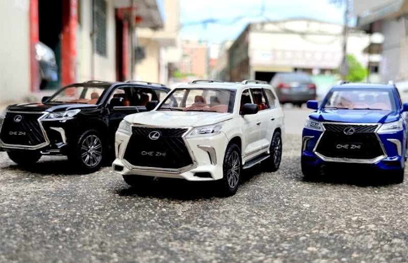 1:24 Lexus 2018 LX570 F Sport Die Cast Model Car