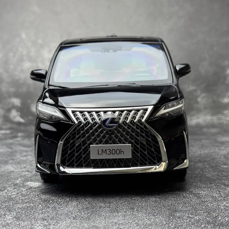 1:18 Lexus LM 300h 2020 