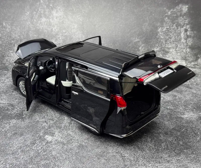 1:18 Lexus LM 300h 2020 