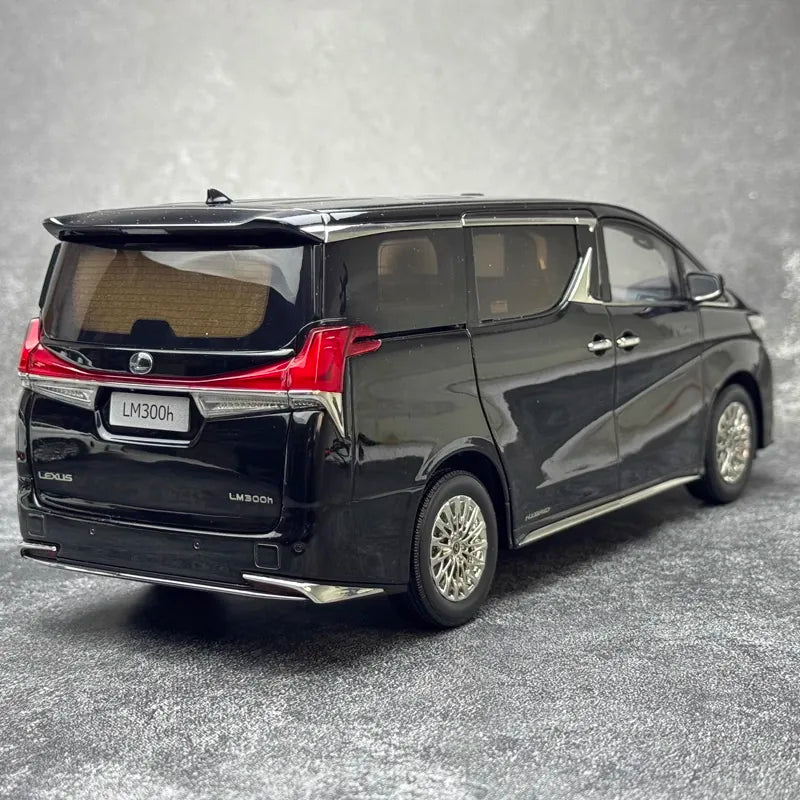 1:18 Lexus LM 300h 2020 