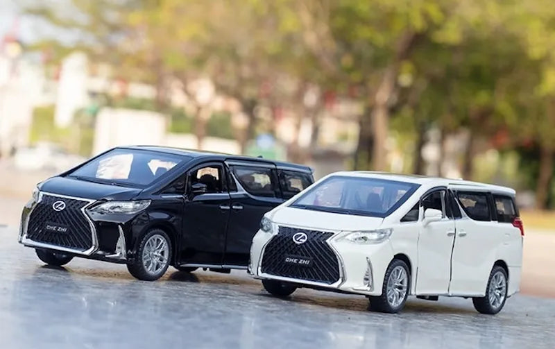 1:32 Lexus 2020 LM350 AH30 Die Cast Model Car