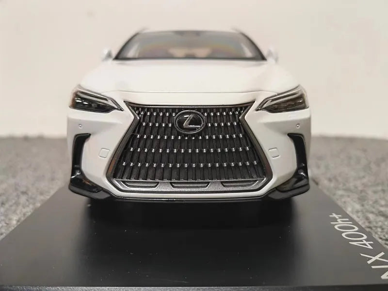 1:18 Lexus 2022 NX 400h+ Die Cast Model Car