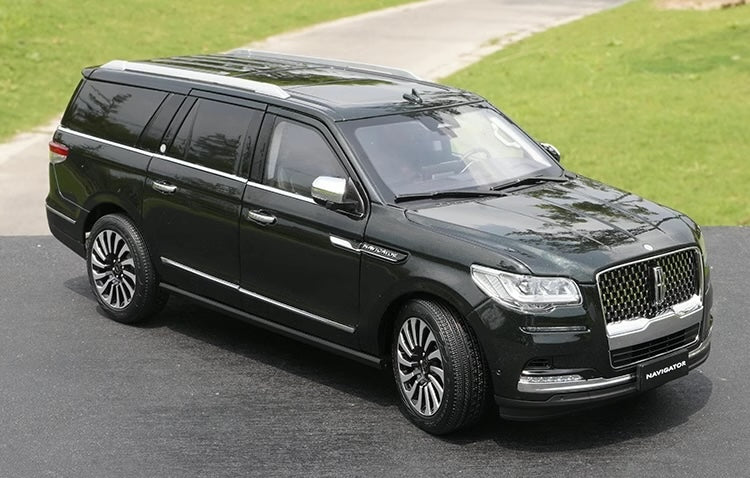 1:18 Lincoln 2019 Navigator Die Cast Model Car