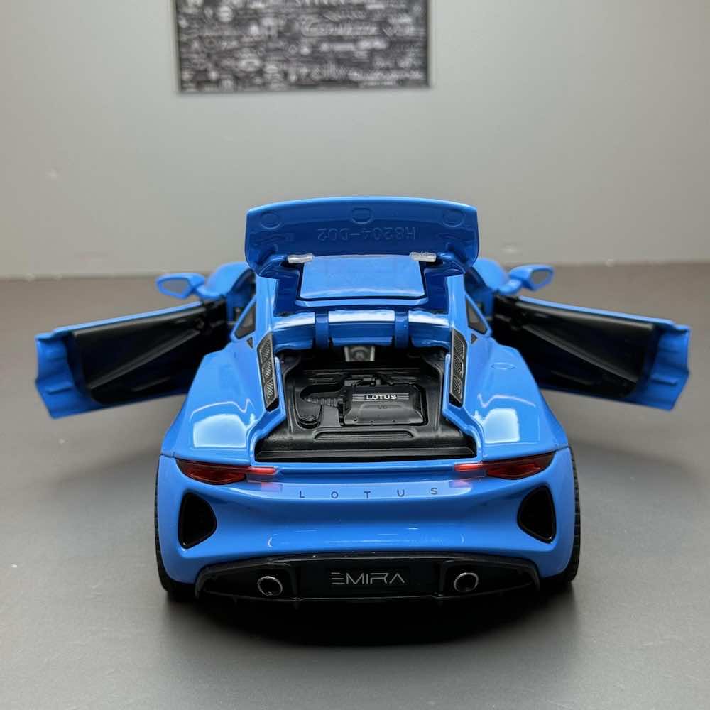 1:24 Lotus 2021 Emira Die Cast Model Car