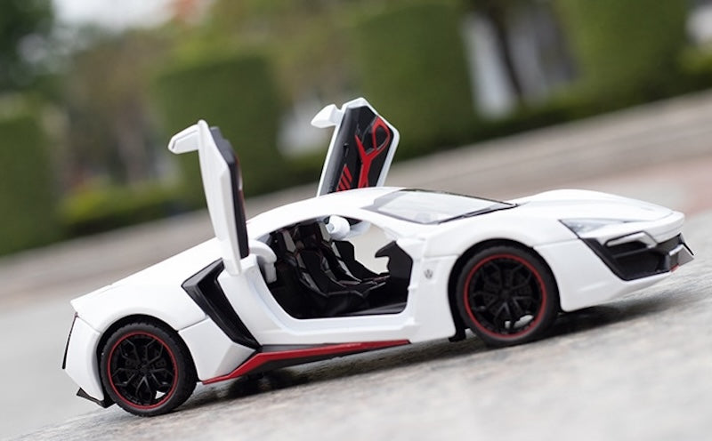 1:24 Lykan 2012 HyperSport Die Cast Model Car