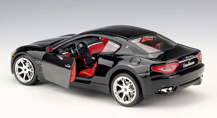 1:24 Maserati 2008 Gran Turismo 