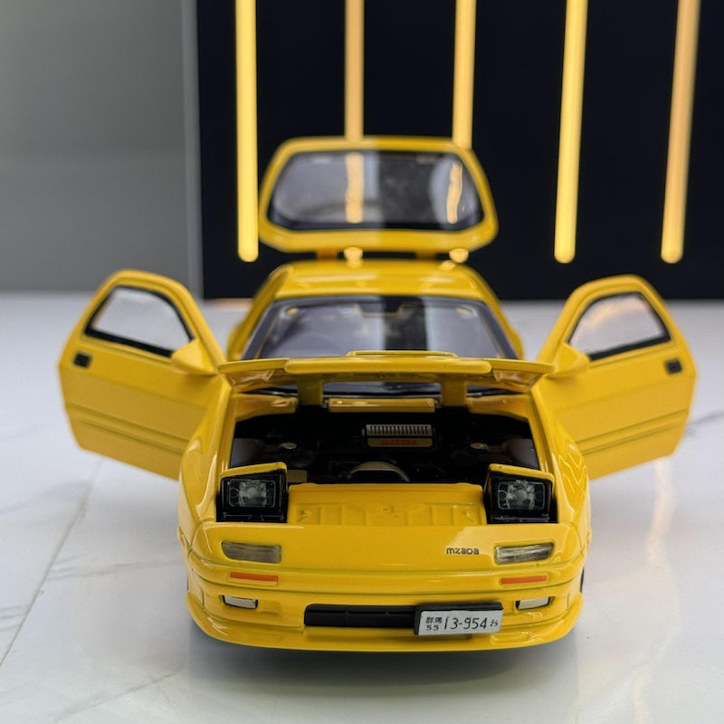 1:32 Mazda 1985 RX-7 Die Cast Model Car