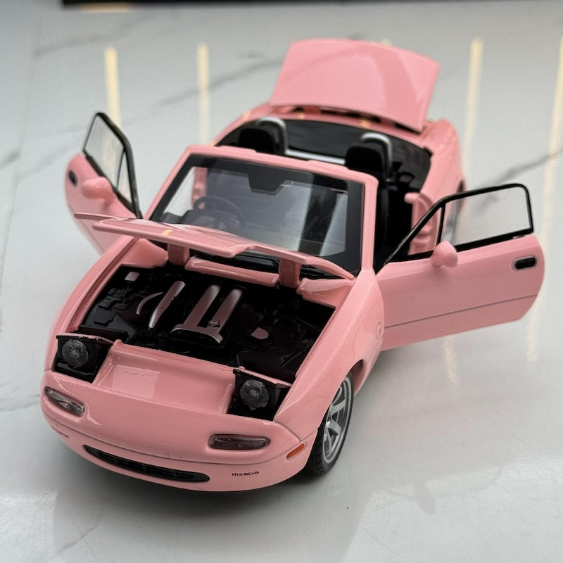 1:32 Mazda 1989 MX-5 Die Cast Model Car