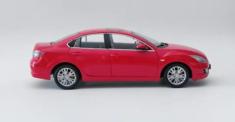 1:18 Mazda 2008 6 Die Cast Model Car