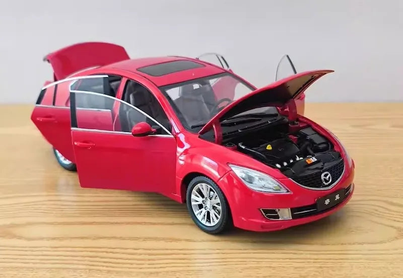 1:18 Mazda 2008 6 Die Cast Model Car