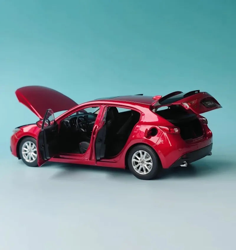 1:18 Mazda 2013 3 Axela Die Cast Model Car