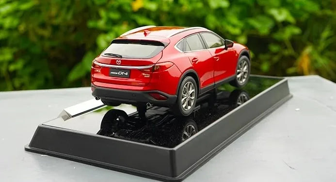 1:18 Mazda CX-4 2016 