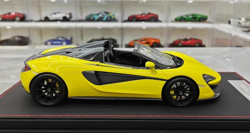 1:18 McLaren 2017 570S Spider