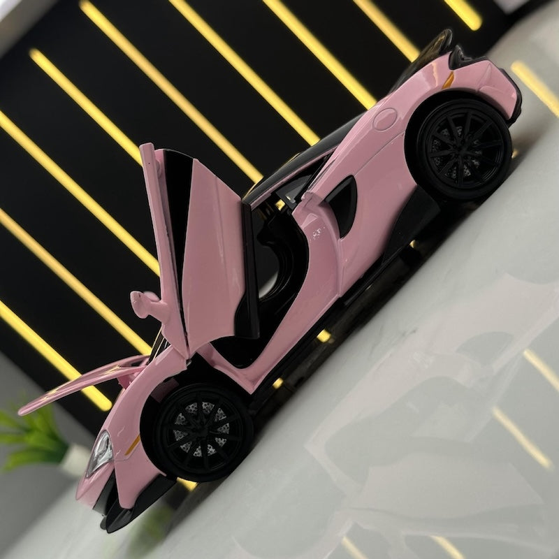 1:32 McLaren 2018 600LT Die Cast Model Car