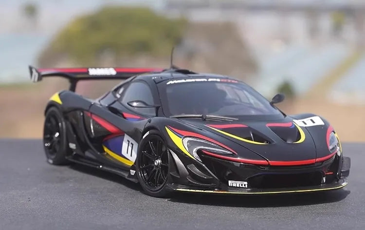 1:18 McLaren P1 GTR James Hunt 40th Die Cast Model Car