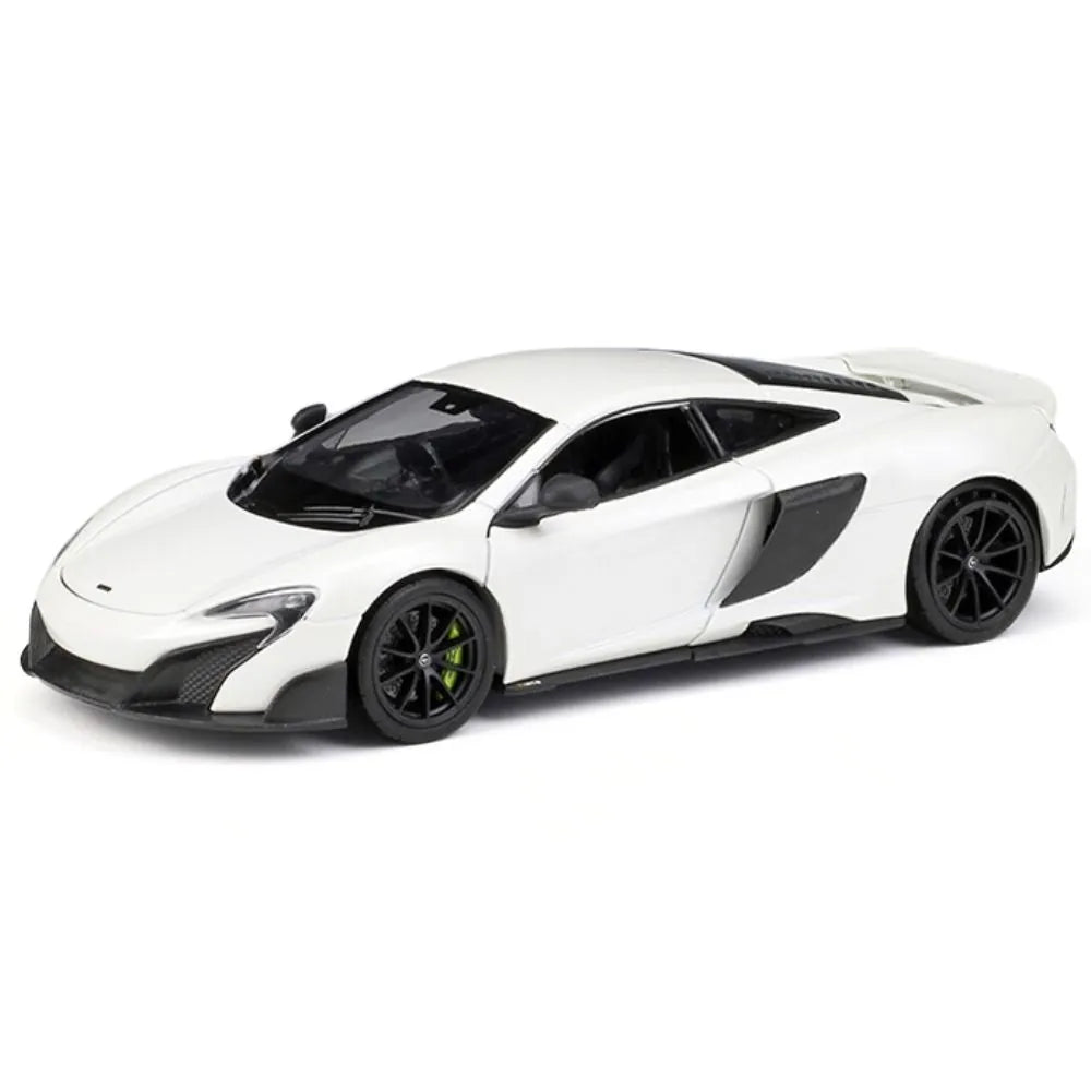 1:24 McLaren 2015 675LT 