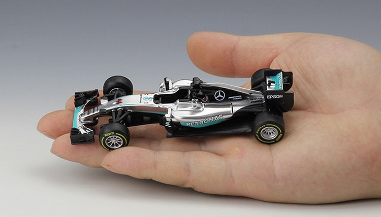 1:43 Mercedes-AMG 2016 F1 W07 Hybrid Formula 1 Model Car