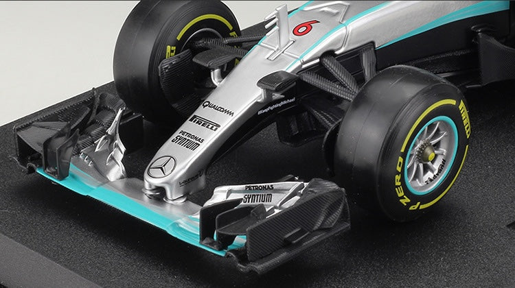 1:18 Mercedes-AMG 2016 F1 W07 Hybrid Formula 1 Model Car