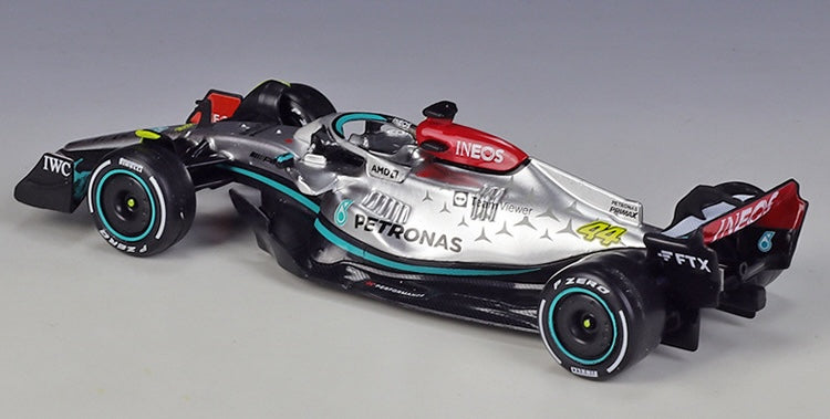 1:43 Mercedes-AMG 2022 F1 W13 E Performance Formula 1 Model Car