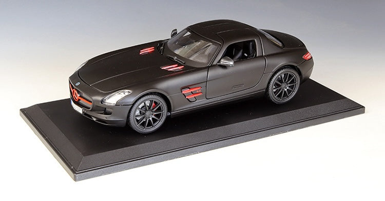 1:18 Mercedes-AMG 2010 SLS Die Cast Model Car