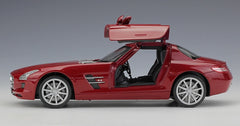 1:24 Mercedes-AMG 2010 SLS Die Cast Model Car