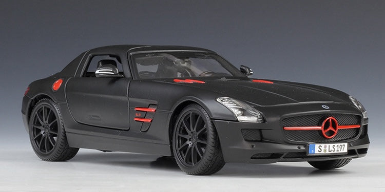 1:18 Mercedes-AMG 2010 SLS Die Cast Model Car