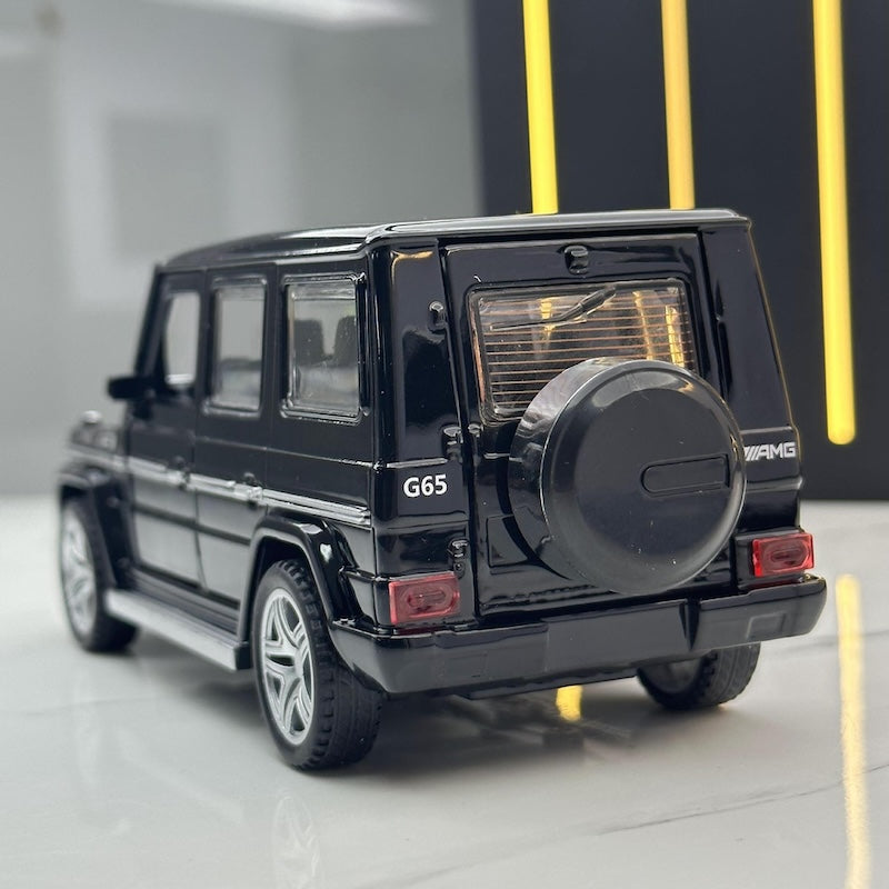 1:32 Mercedes-AMG 2012 G63 Die Cast Model Car