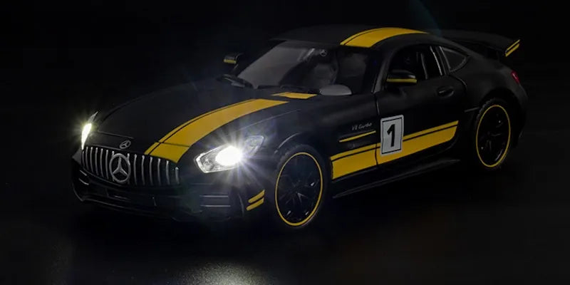 1:24 Mercedes-AMG 2018 GT R