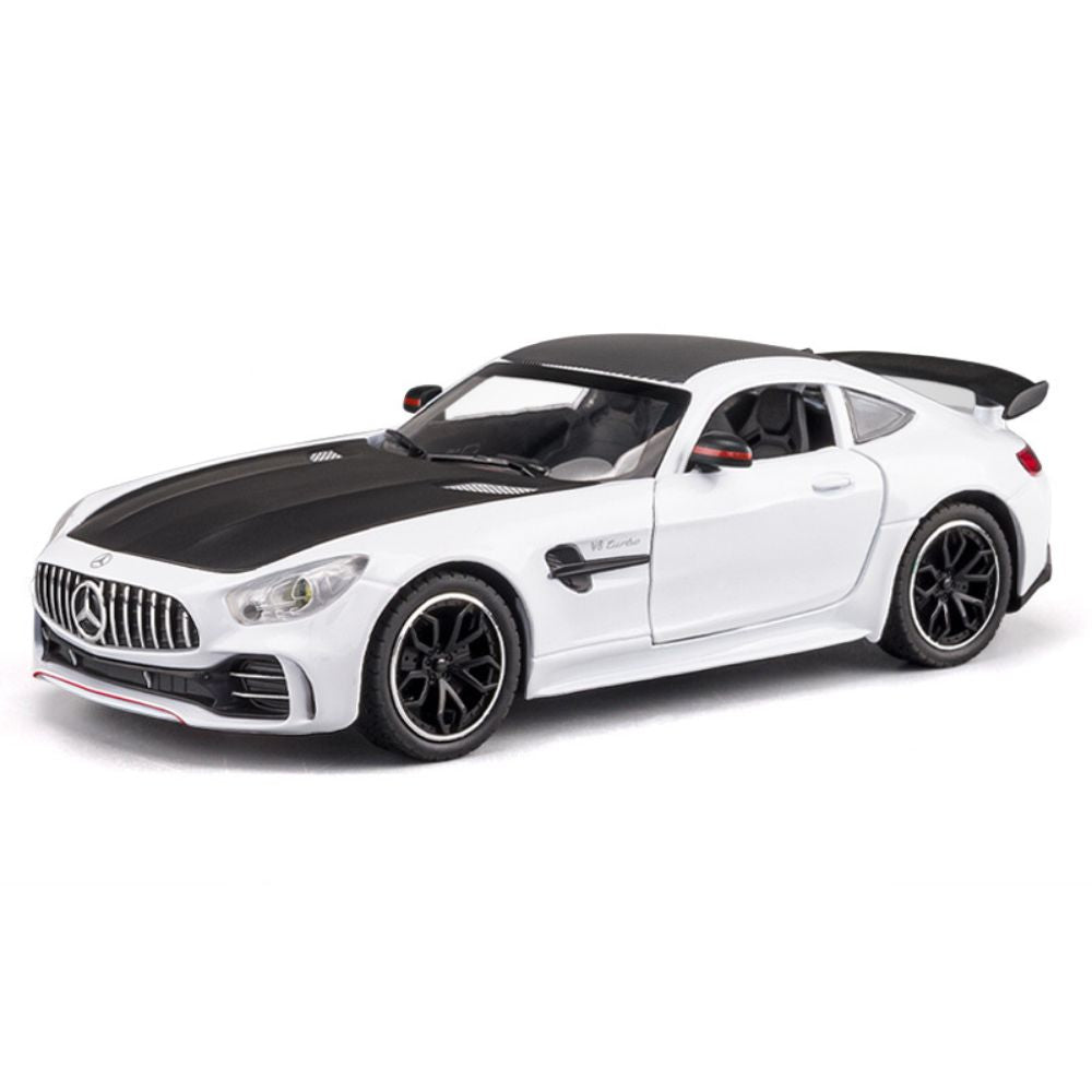 1:24 Mercedes-AMG 2018 GT R White Die Cast Model Car