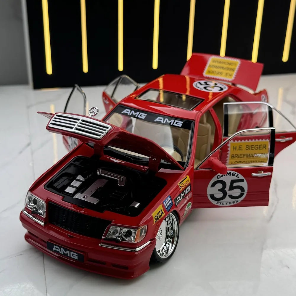 1:24 Mercedes-Benz SLS 