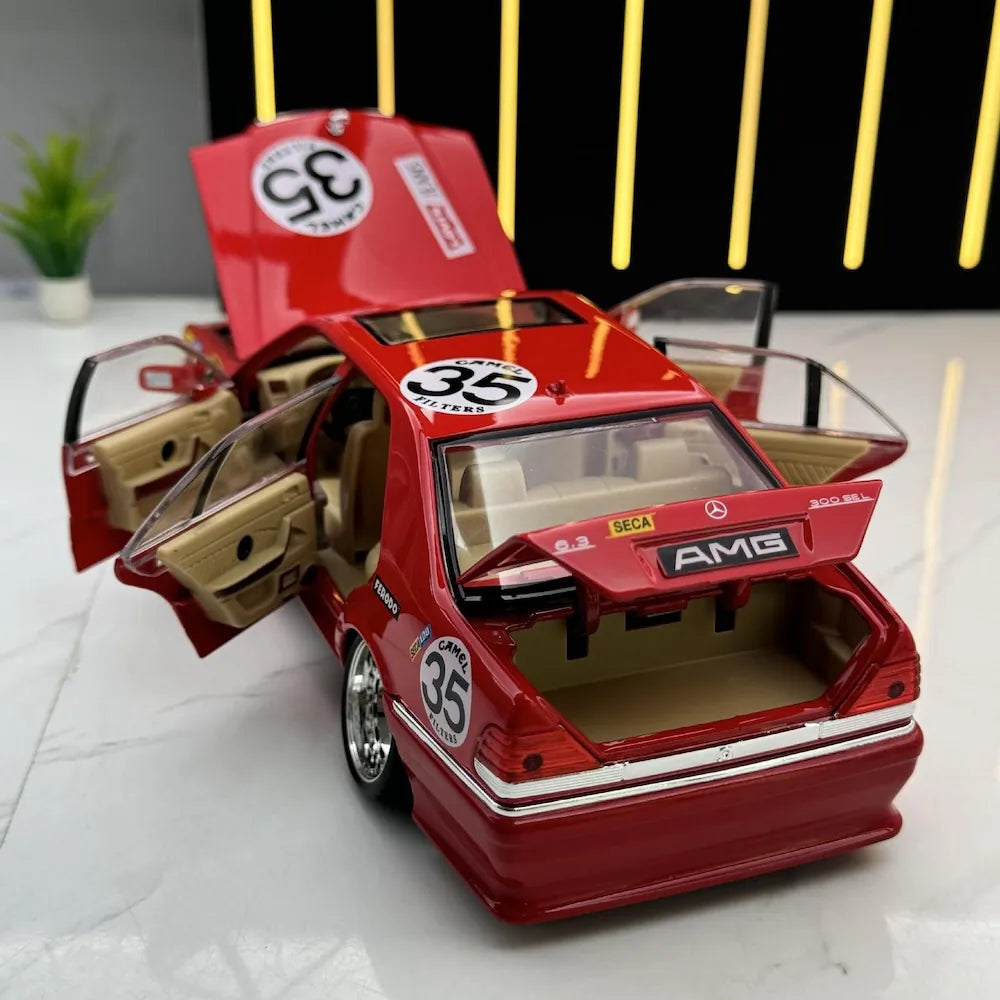 1:24 Mercedes-Benz SLS 