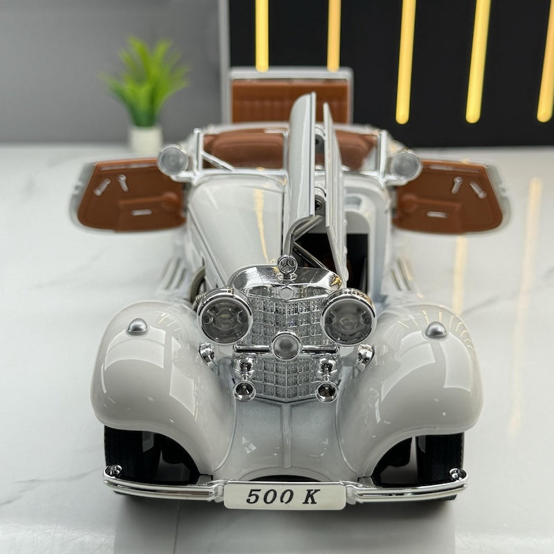 1:24 Mercedes-Benz 1936 500K Special Roadster Die Cast Model Car