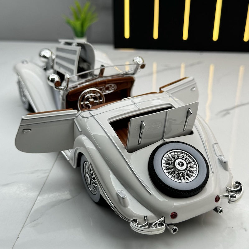 1:24 Mercedes-Benz 1936 500K Special Roadster Die Cast Model Car