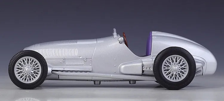 Mercedes-Benz W125 1937 à l'échelle 1:24 