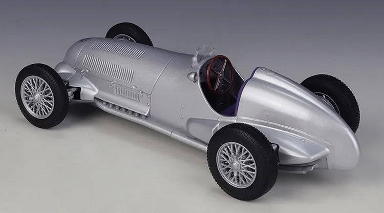 Mercedes-Benz W125 1937 à l'échelle 1:24 