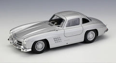 1:24 Mercedes-Benz 1954 300 SL Roadster Die Cast Model Car