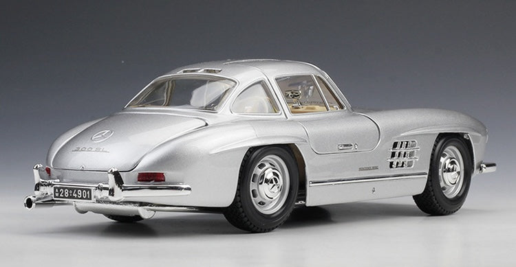 1:18 Mercedes-Benz 1954 300 SL Roadster Die Cast Model Car