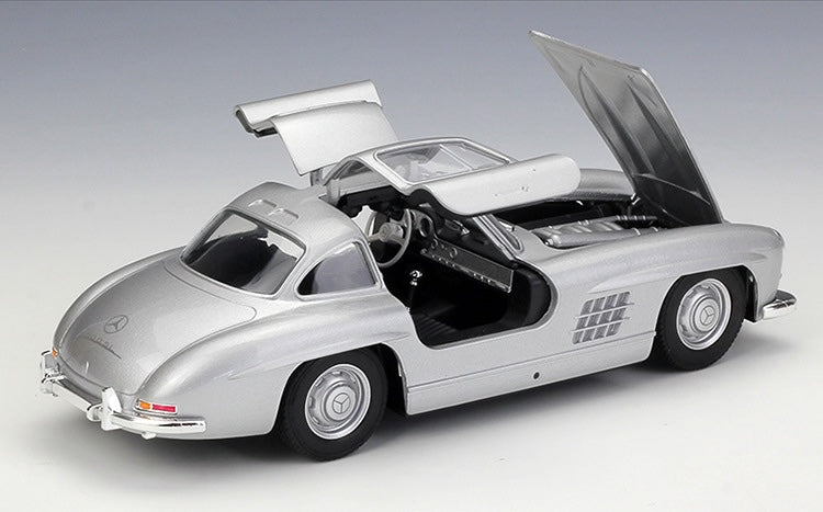 1:24 Mercedes-Benz 1954 300 SL Roadster Die Cast Model Car