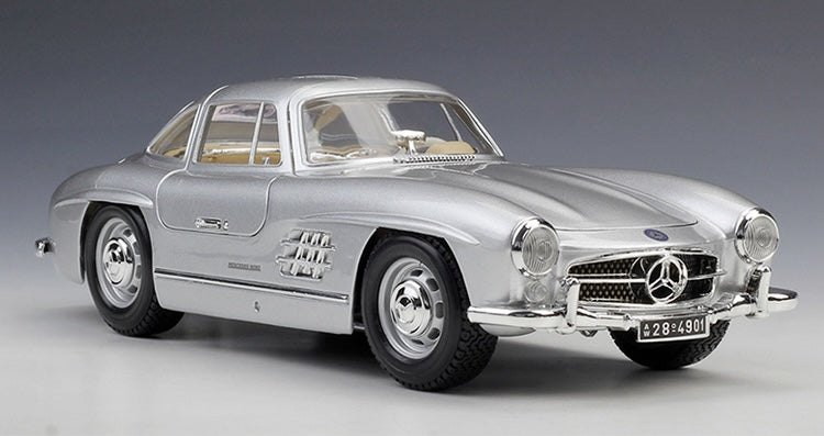 1:18 Mercedes-Benz 1954 300 SL Roadster Die Cast Model Car